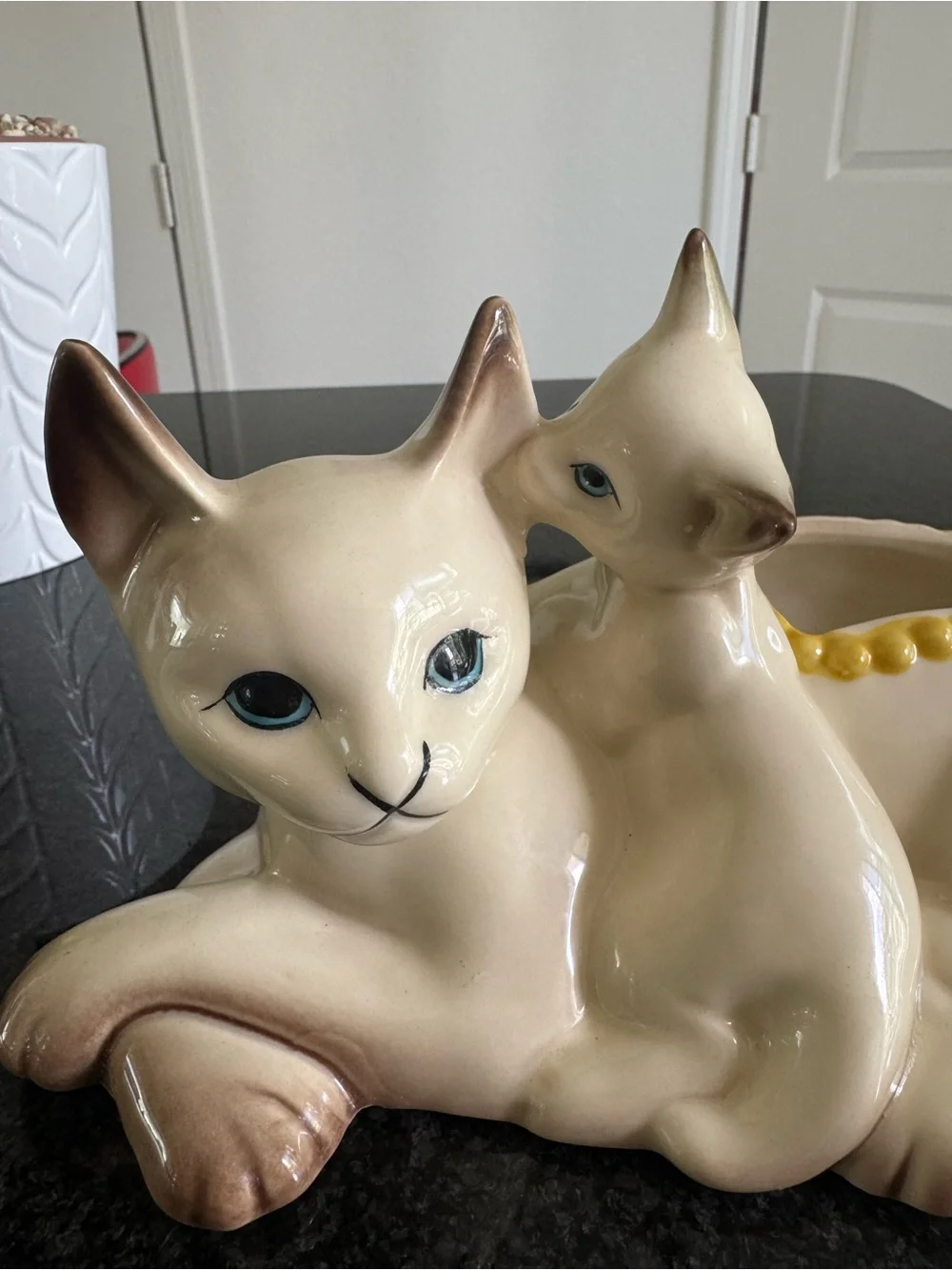 Vintage Hull USA Ceramic Siamese Cat Planter | Mid-Century Cat Figurine